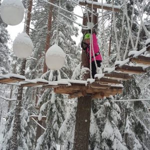 Joululippu perheradat & hanskat-kausi2026